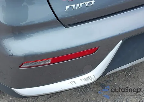 2018 Kia Niro Lx z USA, uszkodzony, nr VIN KNDCB3LC6J5112515